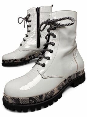 Ateliers Combat Boots White Patent Leather Snake Trim Lug Sole 7